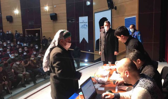 Hakkari'de 325 deprem konutu için kura çekildi