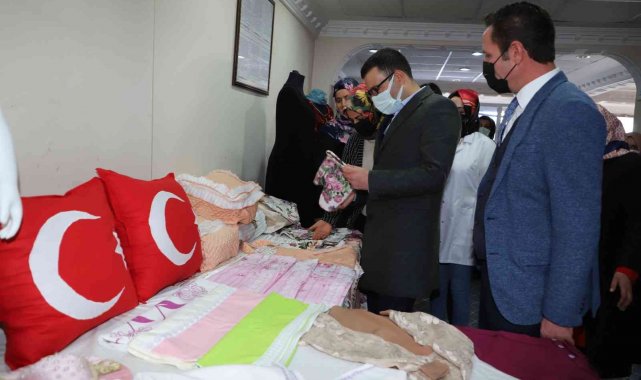 Hakkari&#039;de 90 kursiyere sertifika