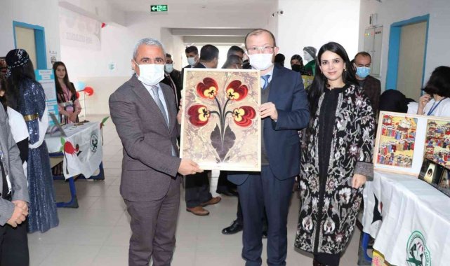 Hakkari&#039;de bilim fuarı heyecanı