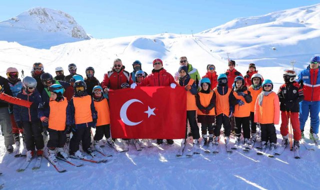 Hakkari'de kayak sezonu açıldı