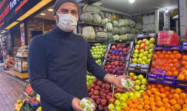 Hamile bayanların ilgi odağı erik 40 TL'den satışa çıktı