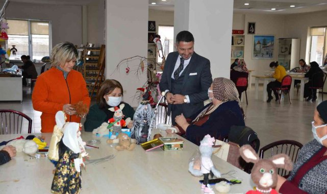 Hedef daha çok kadının 'Sanatçı Tanıtım Kartı'nı alması