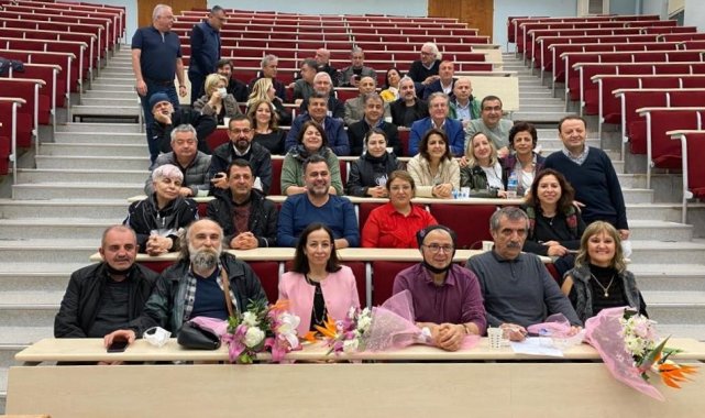 Hekimler 30 yıl sonra aynı sırada buluştu