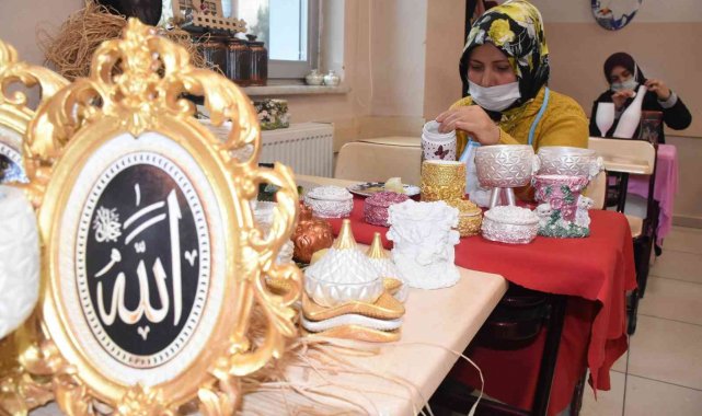 Hem moral depoluyor hem de bütçeye katkı sunuyorlar