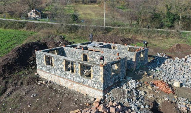 Hem muhtarlık hem kurs merkezi