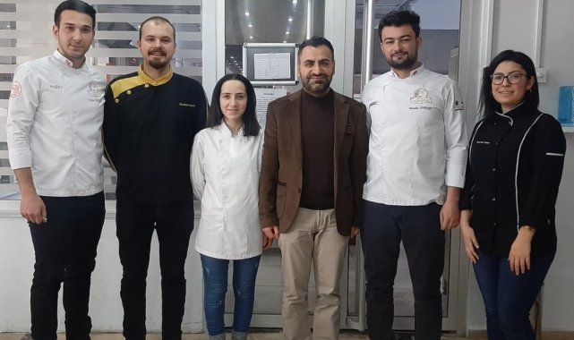 Hiç biri göründüğü gibi değil