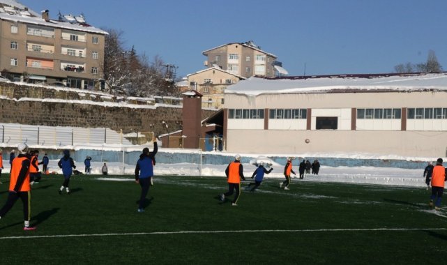 Hiç gol yemeyen namağlup Özgüzeldere Spor&#039;da hedef şampiyonluk