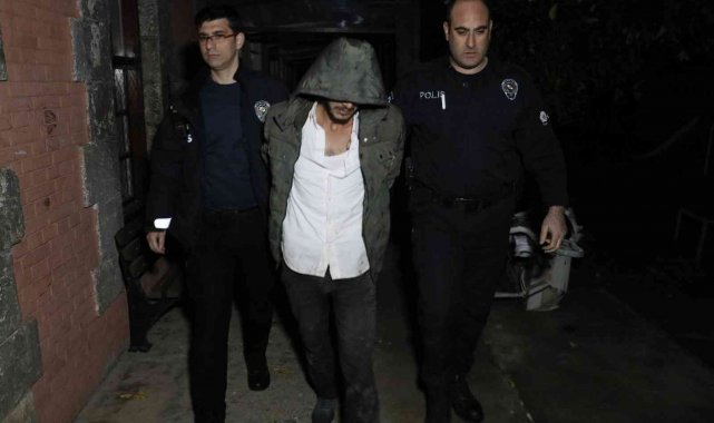 Hırsızlıktan aranan kişi, rehabilitasyon merkezinde hırsızlık yaparken yakalandı