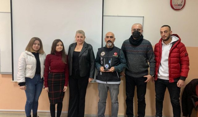 Honaz MYO&#039;da &#039;Uyuşturucuyla Mücadele ve Farkındalık&#039; konferansı düzenlendi