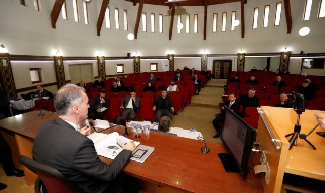 Hükümet konağı park oluyor