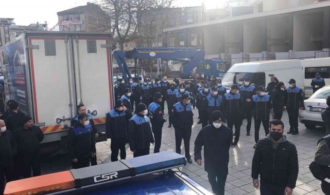 İBB zabıtasından Esenler'deki ücretsiz çay stantlarına müdahale