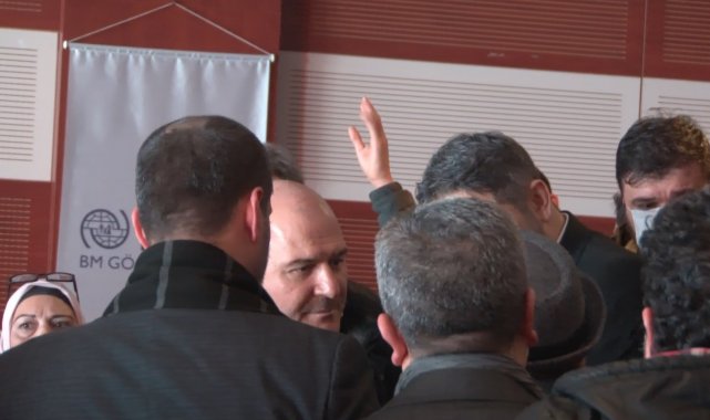 İçişleri Bakanı Süleyman Soylu, göçmenlerle bir araya geldi