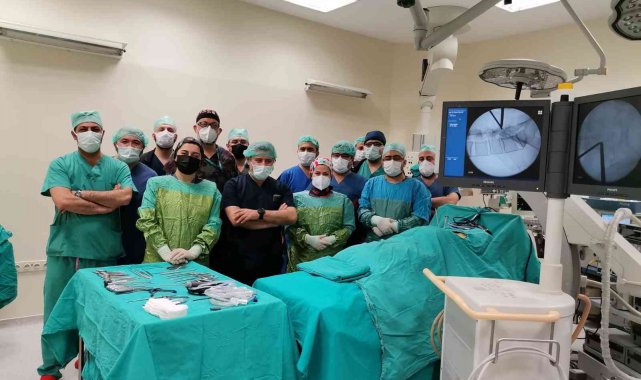 İki Portallı Kapalı Endoskopik Ameliyat tekniği Kahramanmaraş&#039;ta uygulanmaya başlandı