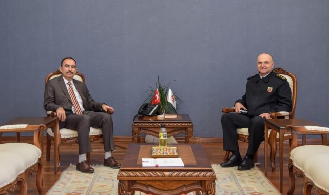 İl Jandarma Komutanı Kıdemli Albay Sandal'dan Rektör Beydemir'e ziyaret