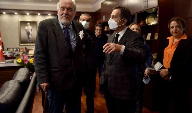 İlber Ortaylı'dan Tepebaşı'na övgü dolu sözler