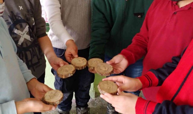 İlkokul öğrencilerinin 'Minik Ellerde Işıldayan Frigya' projesi