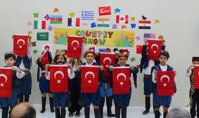 İlkokulda Country Show etkinliği