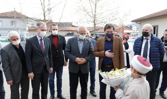 İnegöl&#039;de çocuklar Türk büyüklerinin hikâyeleri ile büyüyor