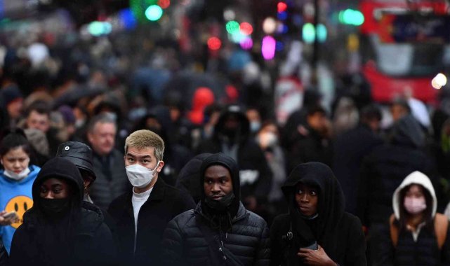 İngiltere Sağlık Bakanı Javid: "Yeni yıldan önce kısıtlama yok"