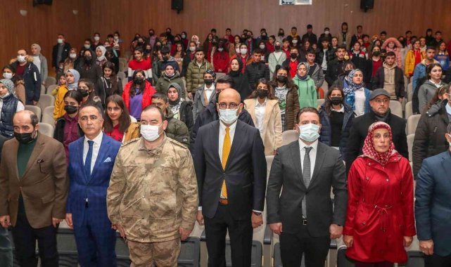 İpekyolu&#039;nda &#039;Mehmet Akif Ersoy&#039;u Anma Programı&#039; düzenlendi