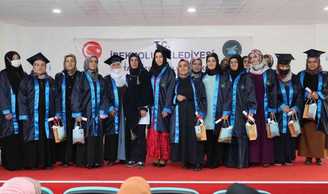 İpekyolu'nda kadınların mezuniyet coşkusu devam ediyor