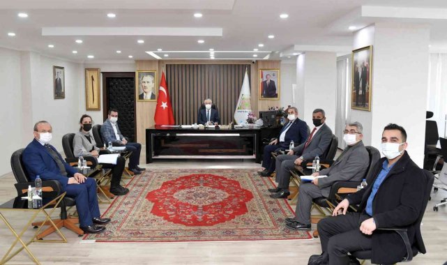 Isparta Belediyesinde 233 kadrolu işçiyi kapsayan toplu iş sözleşmesi görüşmelerine başlandı.