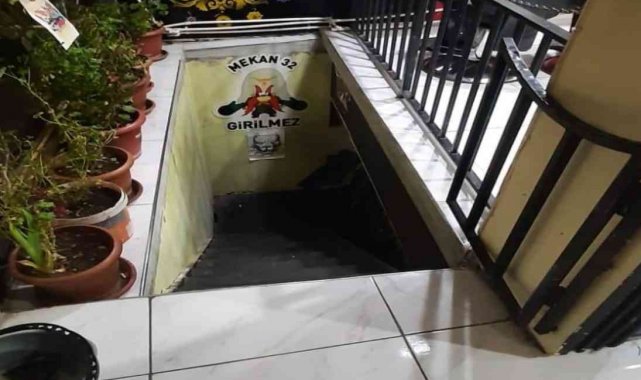 Isparta&#039;da bir berber dükkanında uyuşturucu içmek için özel oda yapmışlar