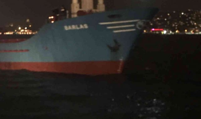 İstanbul Boğazı'nda gemi arıza yaptı, boğaz trafiği askıya alındı
