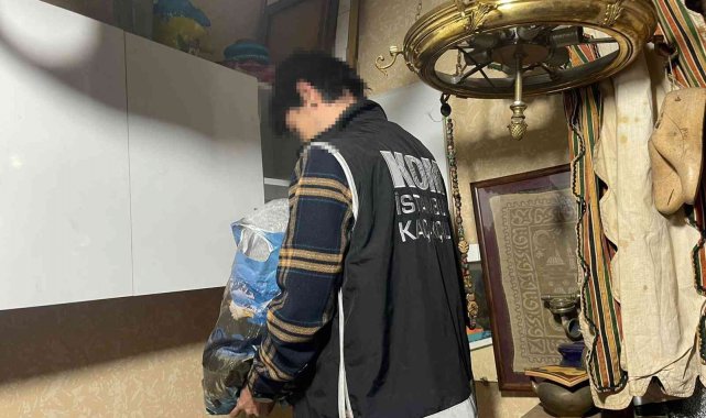 İstanbul'da tarihi eser operasyonu: 3 gözaltı