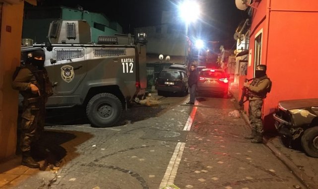 İstanbul&#039;da uyuşturucu tacirlerine yönelik eş zamanlı operasyon