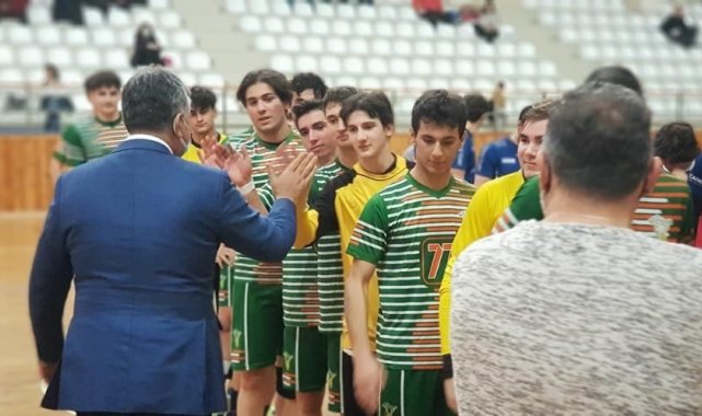 İstanbul'un Hentbol Şampiyonu İTÜ ETA Vakfı Doğa Koleji