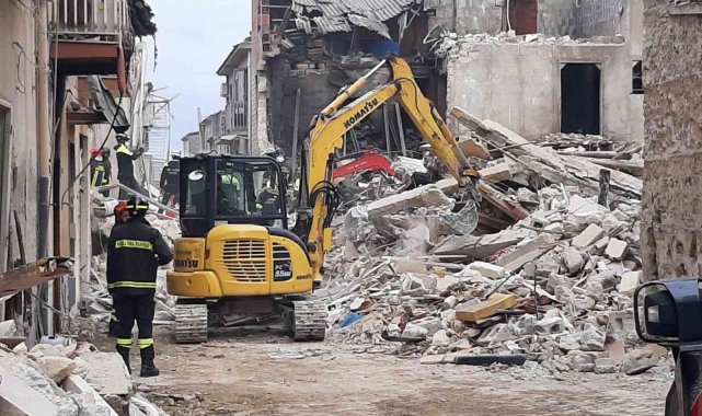 İtalya'daki doğal gaz patlamasında can kaybı 3'e yükseldi, 6 kişi kayıp