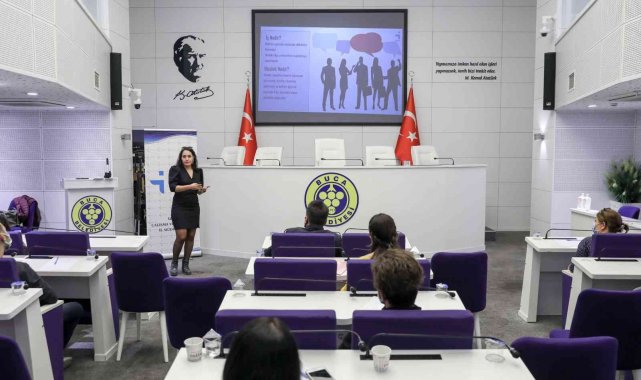 İyi bir öz geçmiş işe alımlarda şansı artırıyor