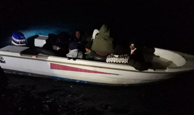 İzmir açıklarında düzensiz göçmen yoğunluğu