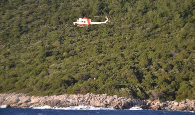 İzmir açıklarında düzensiz göçmenleri taşıyan tekne battı: 2 kişi öldü, 24 kişi kurtarıldı
