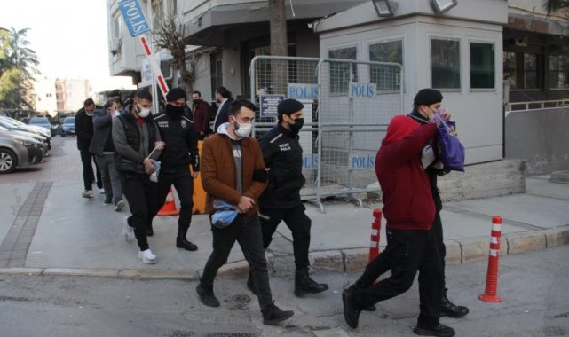 İzmir polisinin dev uyuşturucu operasyonunda 116 tutuklama