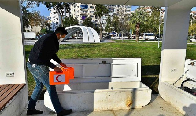 İzmir'de parklar deprem toplanma alanı olarak düzenleniyor