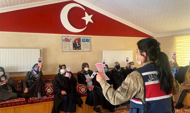 Jandarma ekiplerinden kadınlara narkotik eğitimi