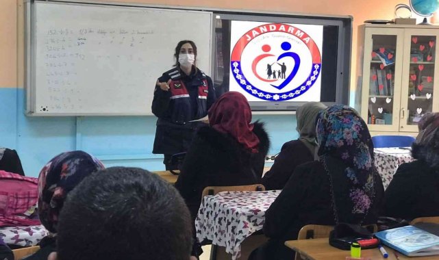 Jandarma, "Güçlü Aile, Güvenli Gelecek" için bilgilendirme çalışmalarını sürdürüyor