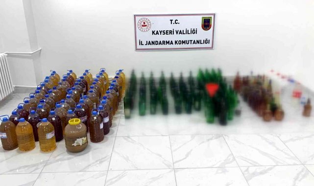 Jandarma zehir tacirlerine göz açtırmıyor