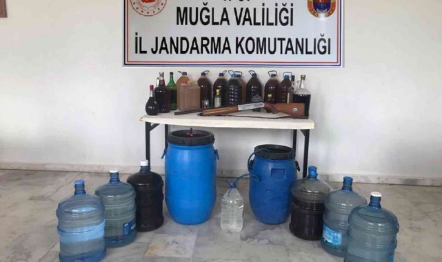 Jandarmadan kaçak içki operasyonu