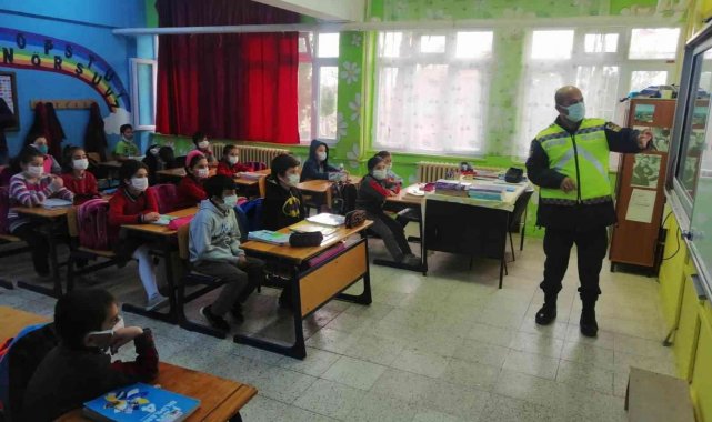 Jandarmadan okul servis araçlarına denetim