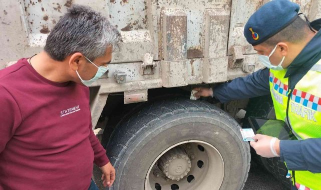 Jandarmadan sürücülere kış lastiği denetimi