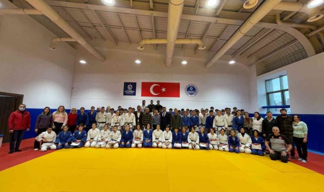 Judocular iller arasında Kocaeli&#039;yi temsil edecek