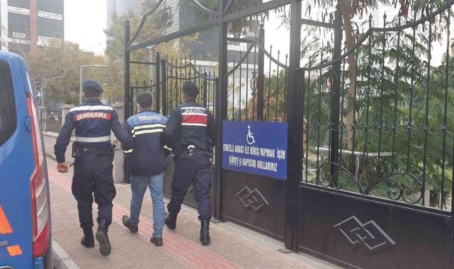 Kablo hırsızları suçüstü yakalandı