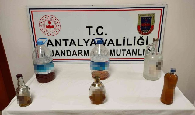 Kaçak alkol tüketen adam yoğun bakımda yaşam mücadelesi veriyor