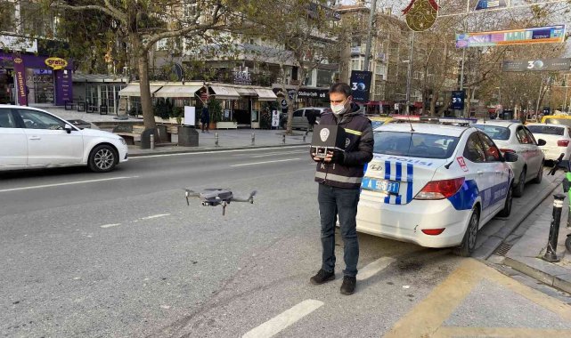 Kadıköy'de drone destekli emniyet kemeri uygulamasından kaçamadılar