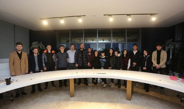 Kadın girişimciden gençlere havacılık semineri