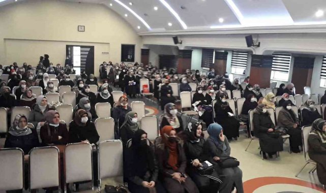 Kadın öğreticilerle 2021&#039;in son istişaresi yapıldı