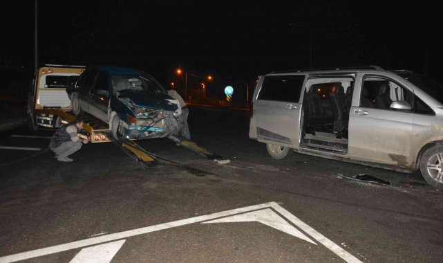 Kafa kafaya çarpıştılar: 1 yaralı